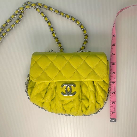 CHANEL Rare Mini Chain Around Messenger Bag - Yellow Mustard Chartreuse - Picture 13 of 15